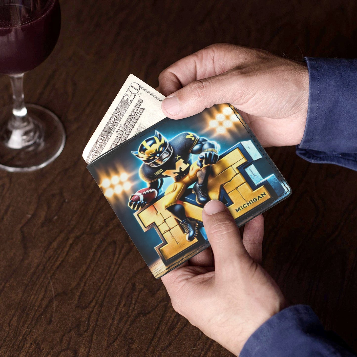 Michigan Wolverines Men’s Bifold Wallet – Game Day Ready!